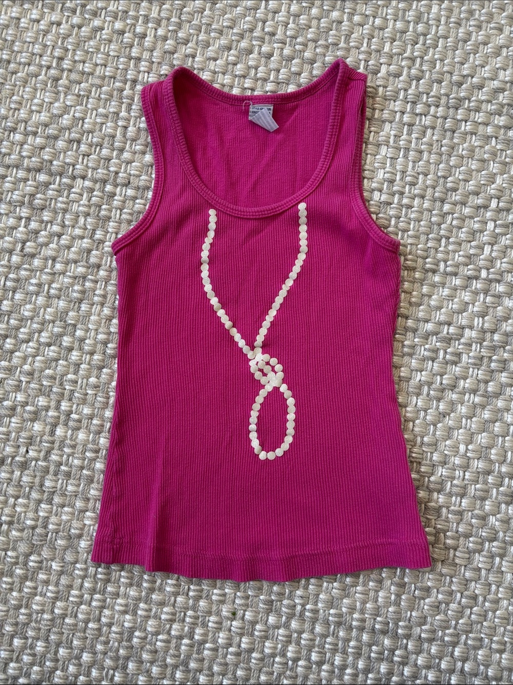 Girl's Fuchsia Ribbed Tank Top with Pearl Necklace Graphic